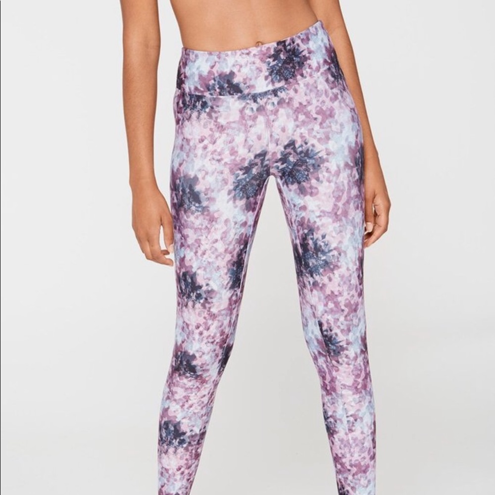 Kyodan Vivacious Violet Legging Size Small